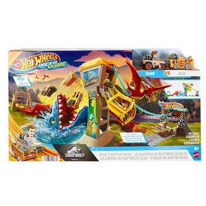Racer Verse Hot Wheels Jurassic World Blue's Raptor Rush Set Owen Vs Blue